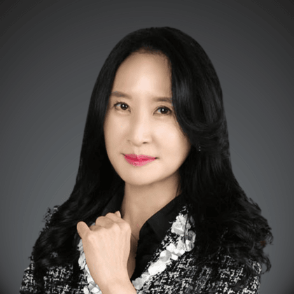 Dr. Julianne Huh
